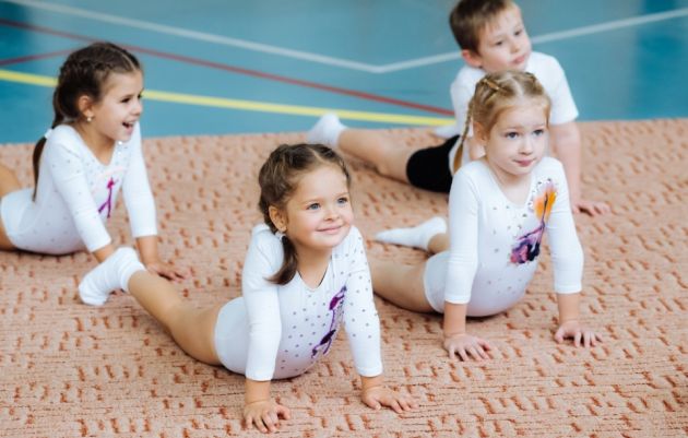 Нагрузка на тренировках дается постепенно: первые занятия направлены на общее физическое развитие